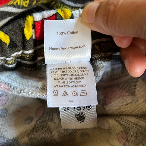 Hanna Andersson Pokémon Holiday PJ Set - Picture 12 of 16